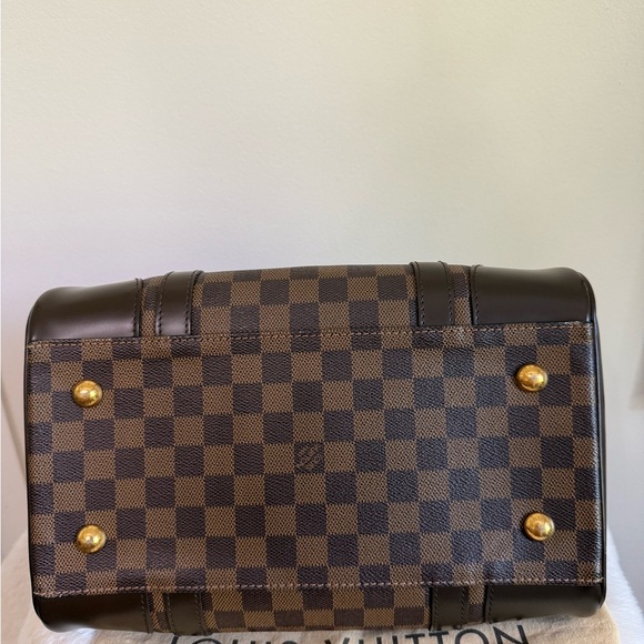 * SOLD SOMEWHERE ELSE* 
 LOUIS VUITTON Classic  BERKELEY DAMIER EBENE HANDBAG - Picture 6 of 9